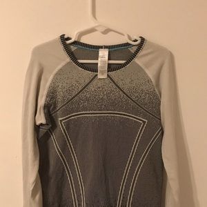 ivivva long sleeve workout top